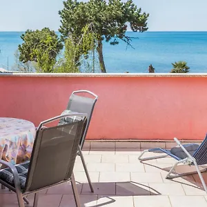 Apartment Sea Star With Stunning Sea View, Poreč