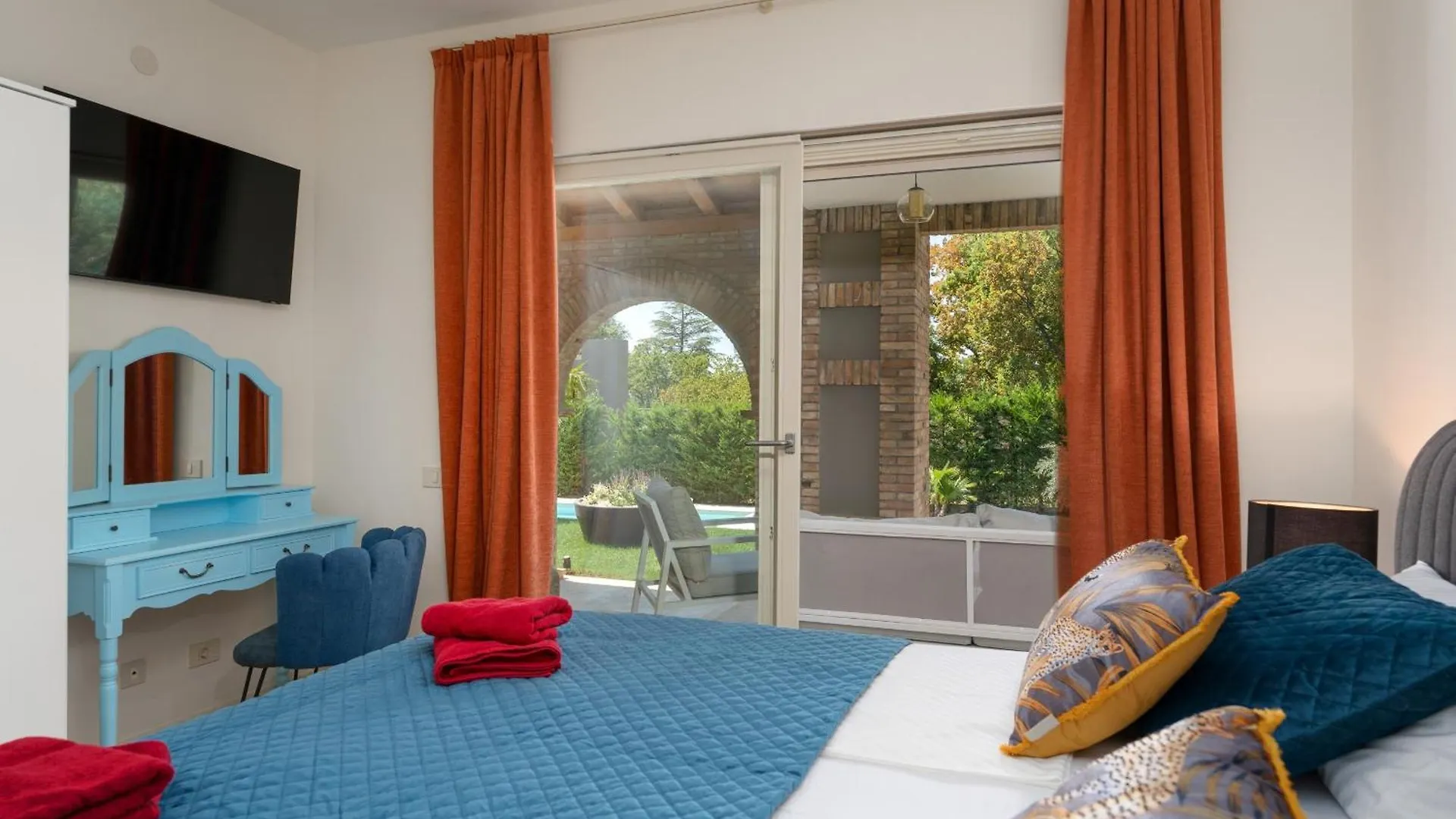 Luxury Villa Lionea In Porec For 10 People With Sea View & Private Pool